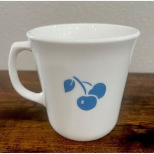 Vintage Corning Ware Eve Blue Apple and Blue Cherry Coffee Tea Mug Cup‎